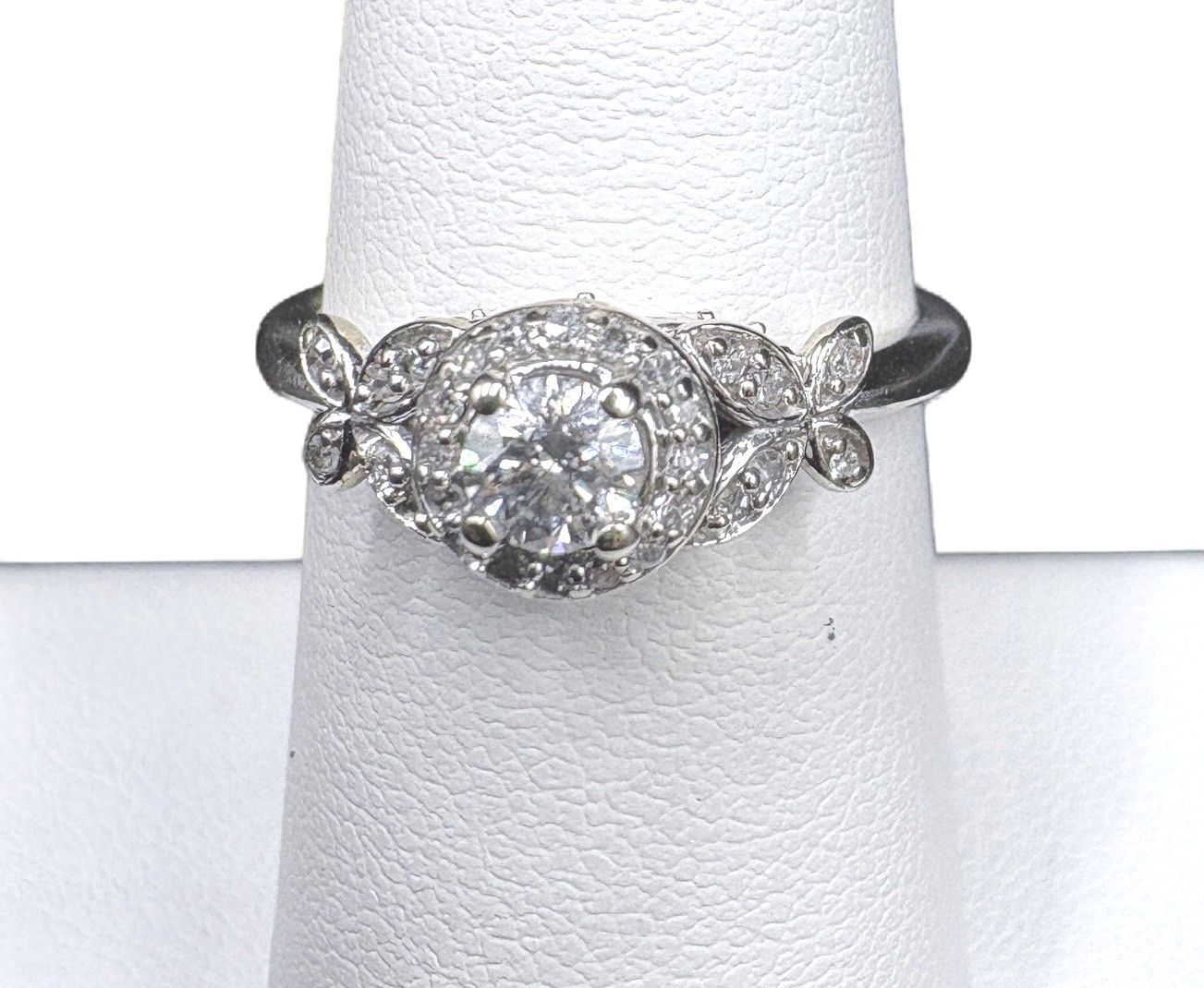 14K  1/2CTW ROUND NATURAL DIAMOND RING  WITH BUTTERFLY DETAIL SIZE 6.75