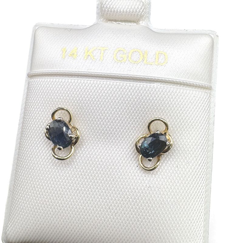 14K BLUE SAPPHIRE OVAL STUD