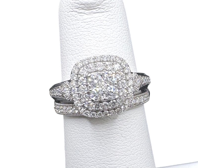 10K APROX 1/2 CTW NATURAL DIAMOND WEDDING SET, SIZE 4.25,  4G