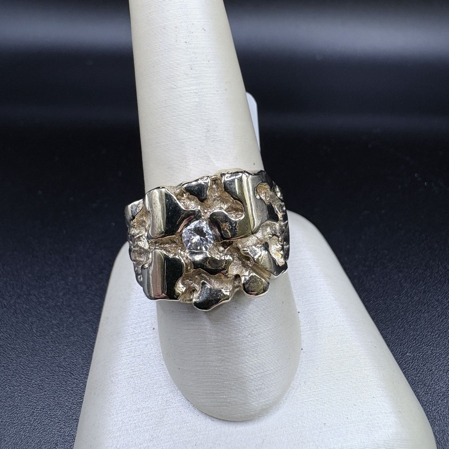 14k MEN'S NUGGET RING, 0.25CTW DIAMOND, SIZE 10