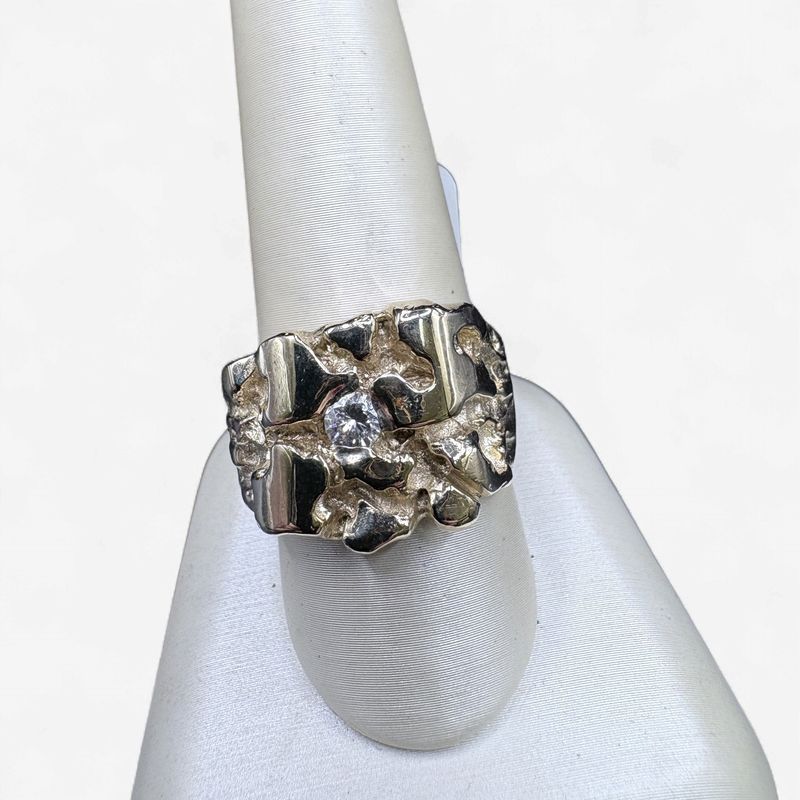 14k MEN'S NUGGET RING, 0.25CTW DIAMOND, SIZE 10