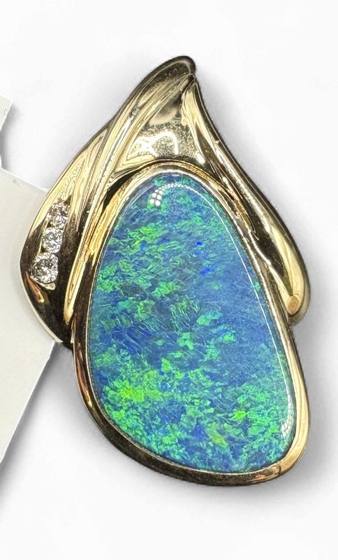 14K FREEFORM BLACK OPAL DOUBLET WITH 3 DIAMONDS, 5.07G