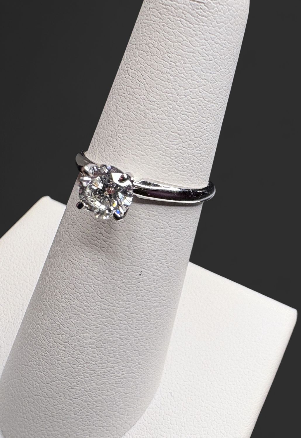 14K ROUND .75CTW LAB DIAMOND RING SIZE 6