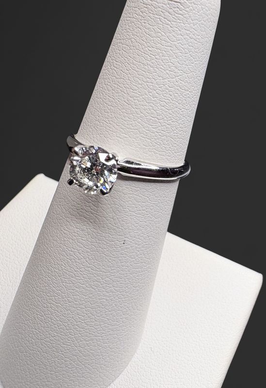 14K ROUND .75CTW LAB DIAMOND RING SIZE 6