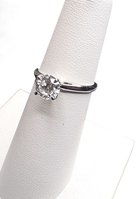 14K ROUND .75CTW LAB DIAMOND RING SIZE 6