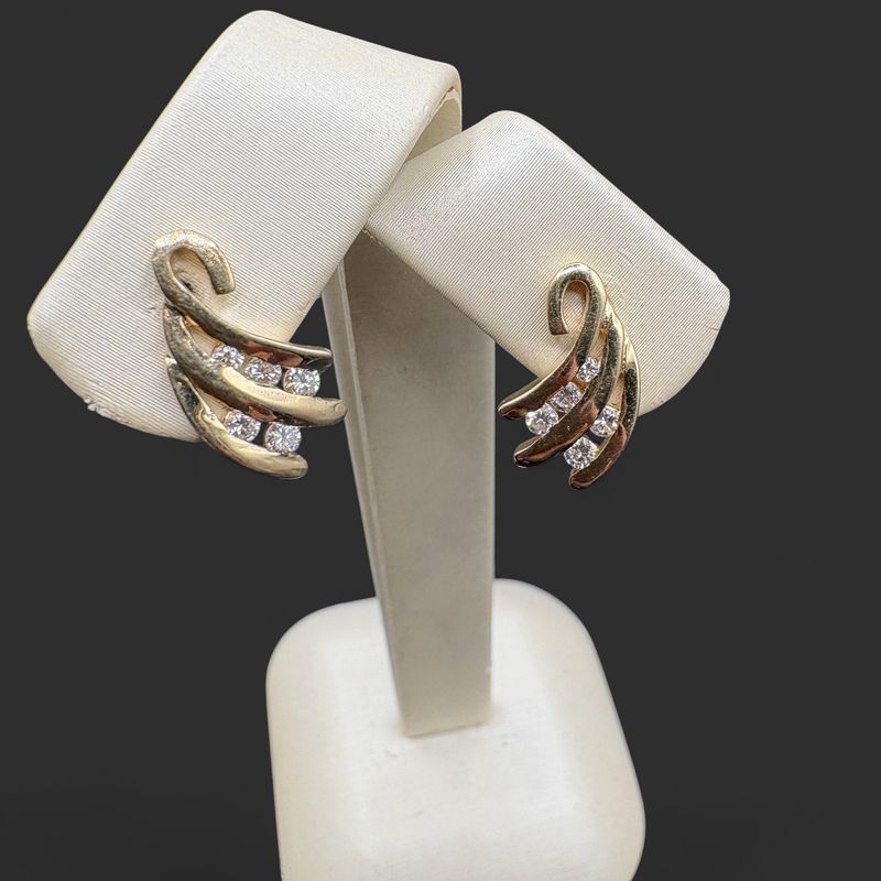 14K DIAMOND STARBURST DESIGN EARRINGS
