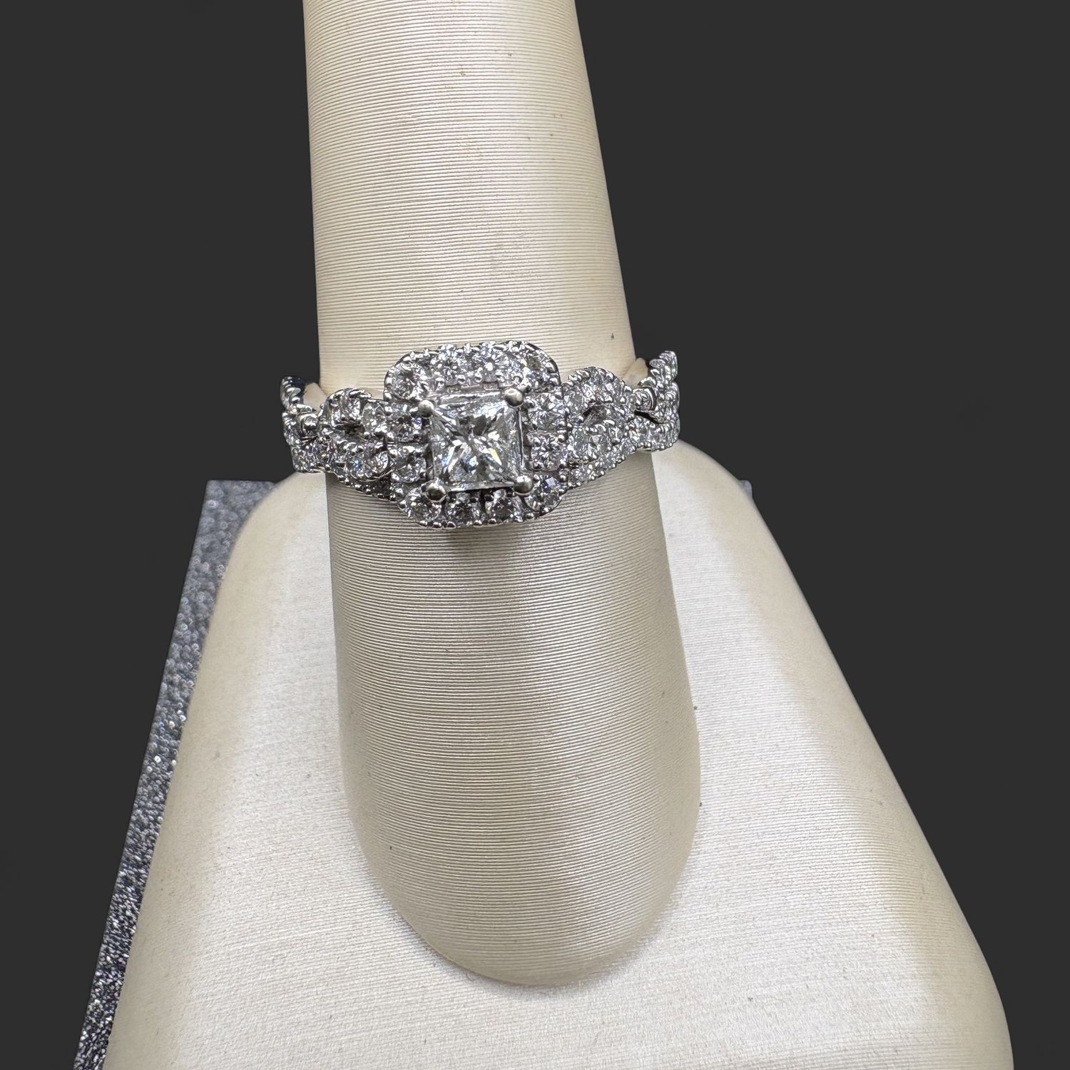 14K DIAMOND PRINCESS CUT WEDDING SET SIZE 7