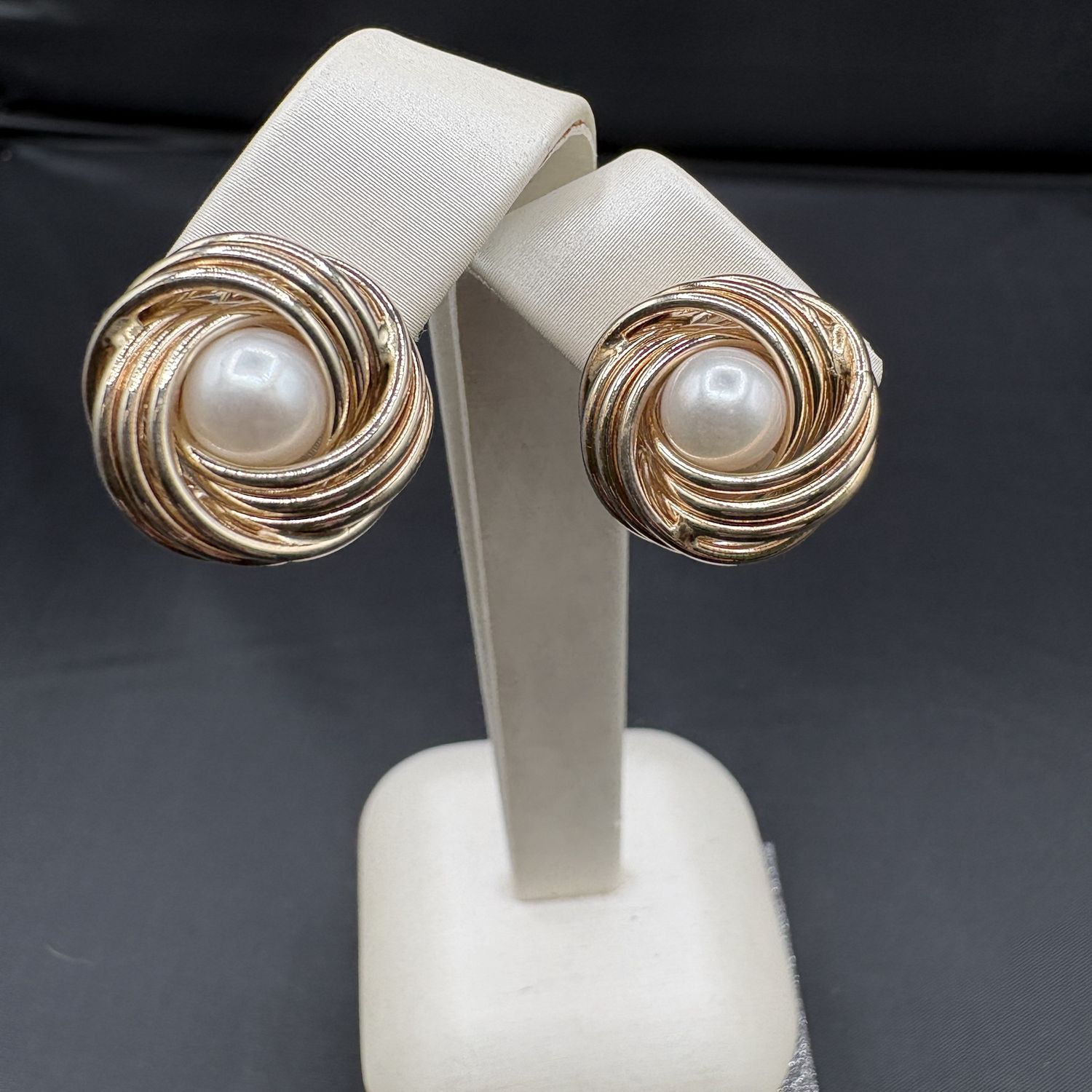 14K PEARL LOVE KNOT EARRING