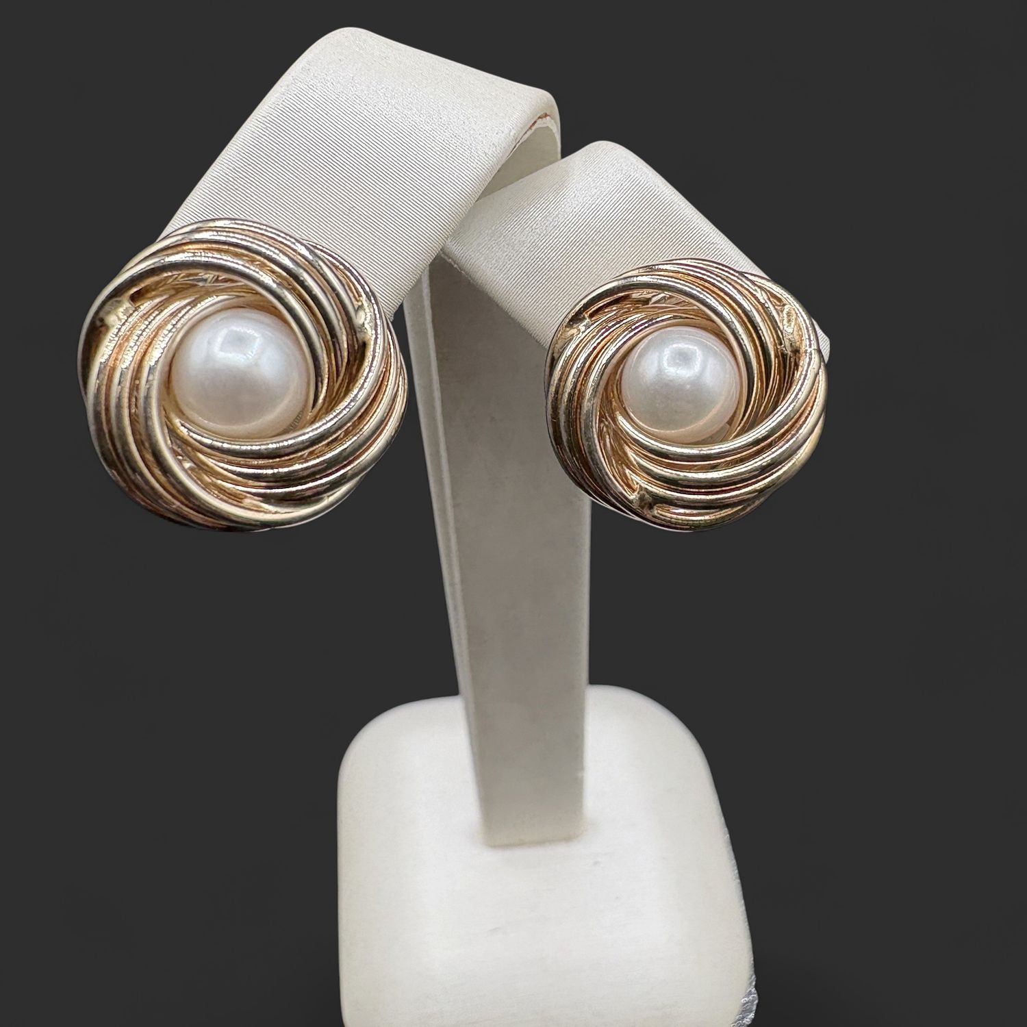 14K PEARL LOVE KNOT EARRING