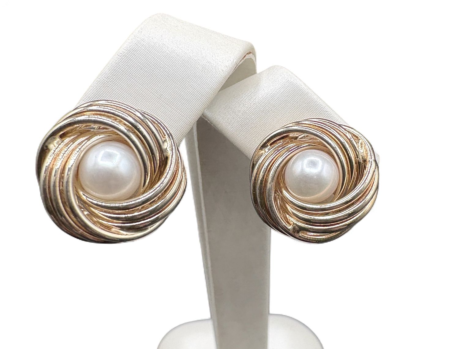 14K PEARL LOVE KNOT EARRING