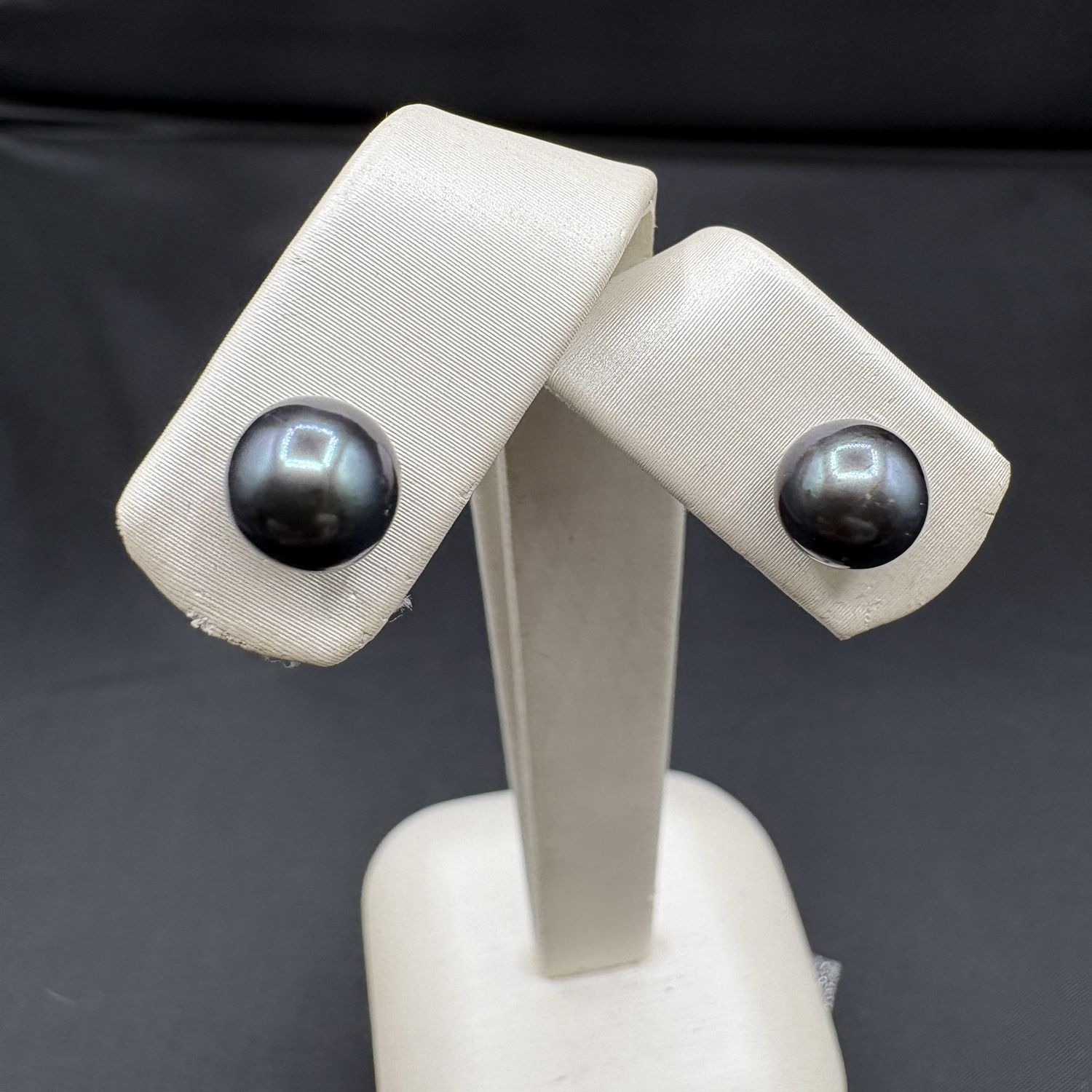 14K BLACK PEARL EARRINGS