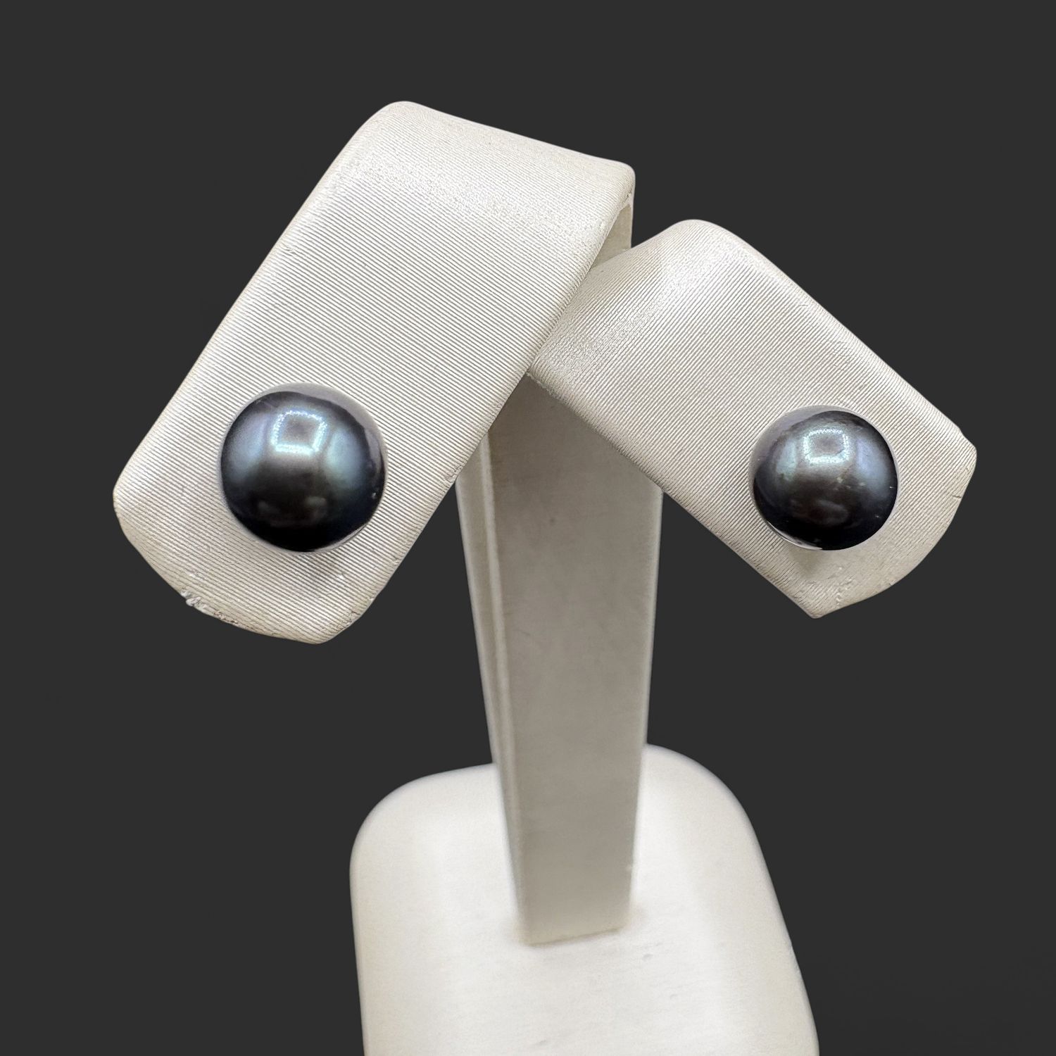 14K BLACK PEARL EARRINGS