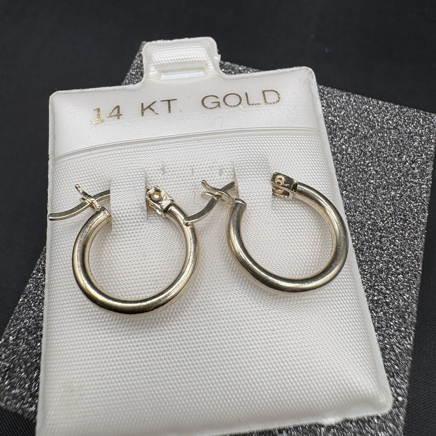 14K HOOP EARRING