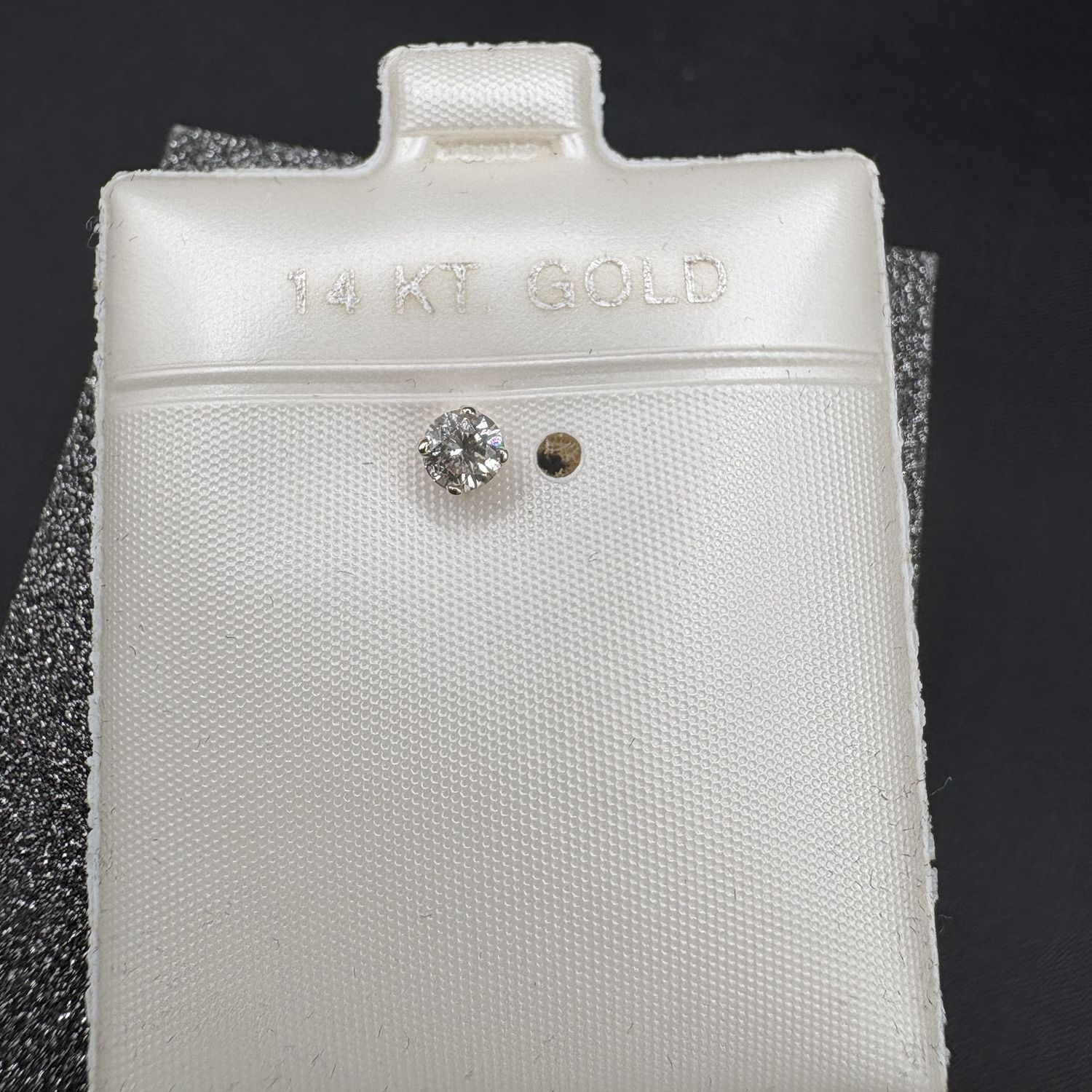 14K SINGLE DIAMOND STUD  EARRING