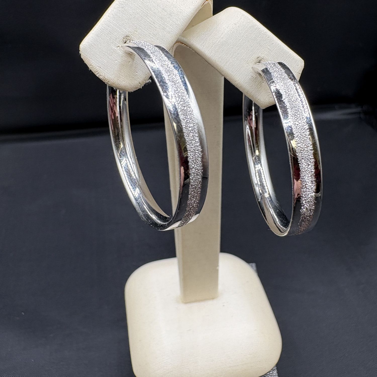 STERLING SANDBLASTED HOOP EARRING