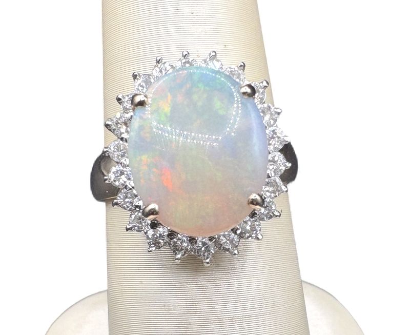 14K OPAL AND DIAMOND RING SIZE 6