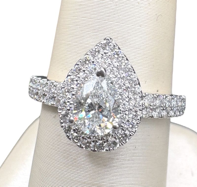PLATINUM PEAR BRILLIANT DIAMOND ENGAGEMENT SIZE 6.75 RING