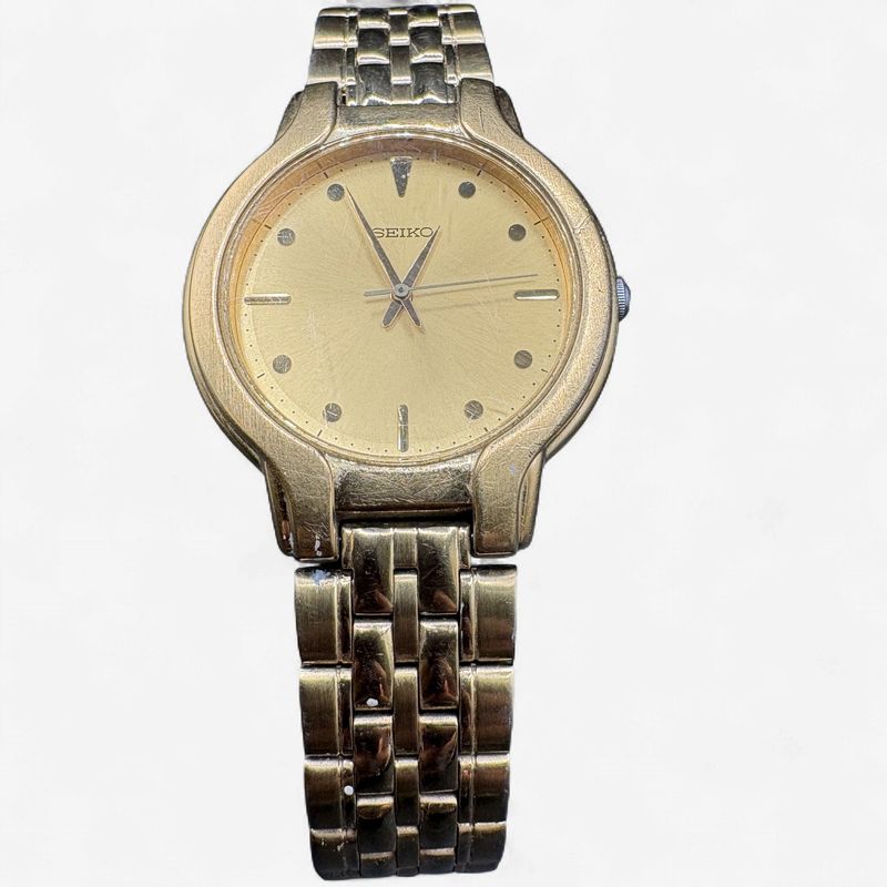 MEN'S YELLOW GOLD TONE SEIKO WATCH