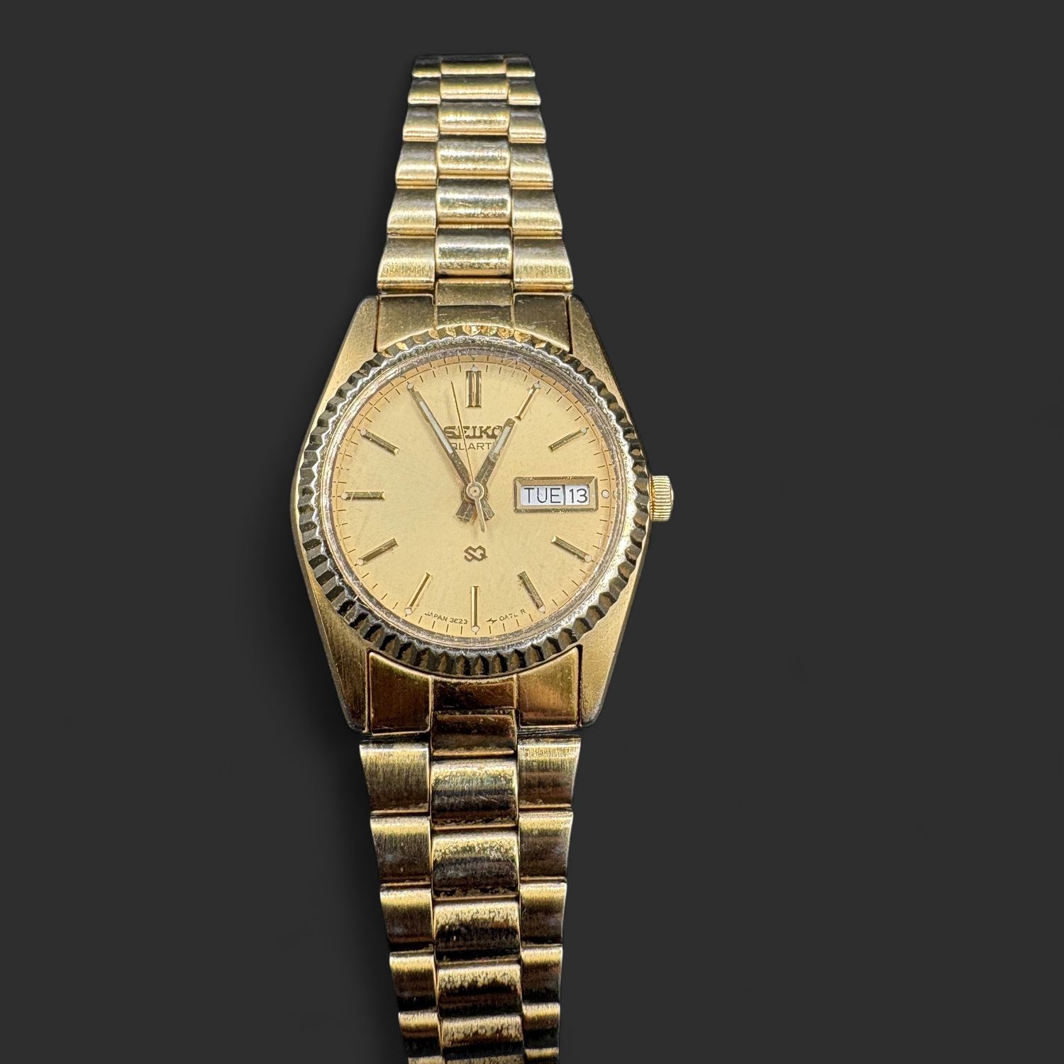 LADIE'S YELLOW TONE SEIKO WATCH