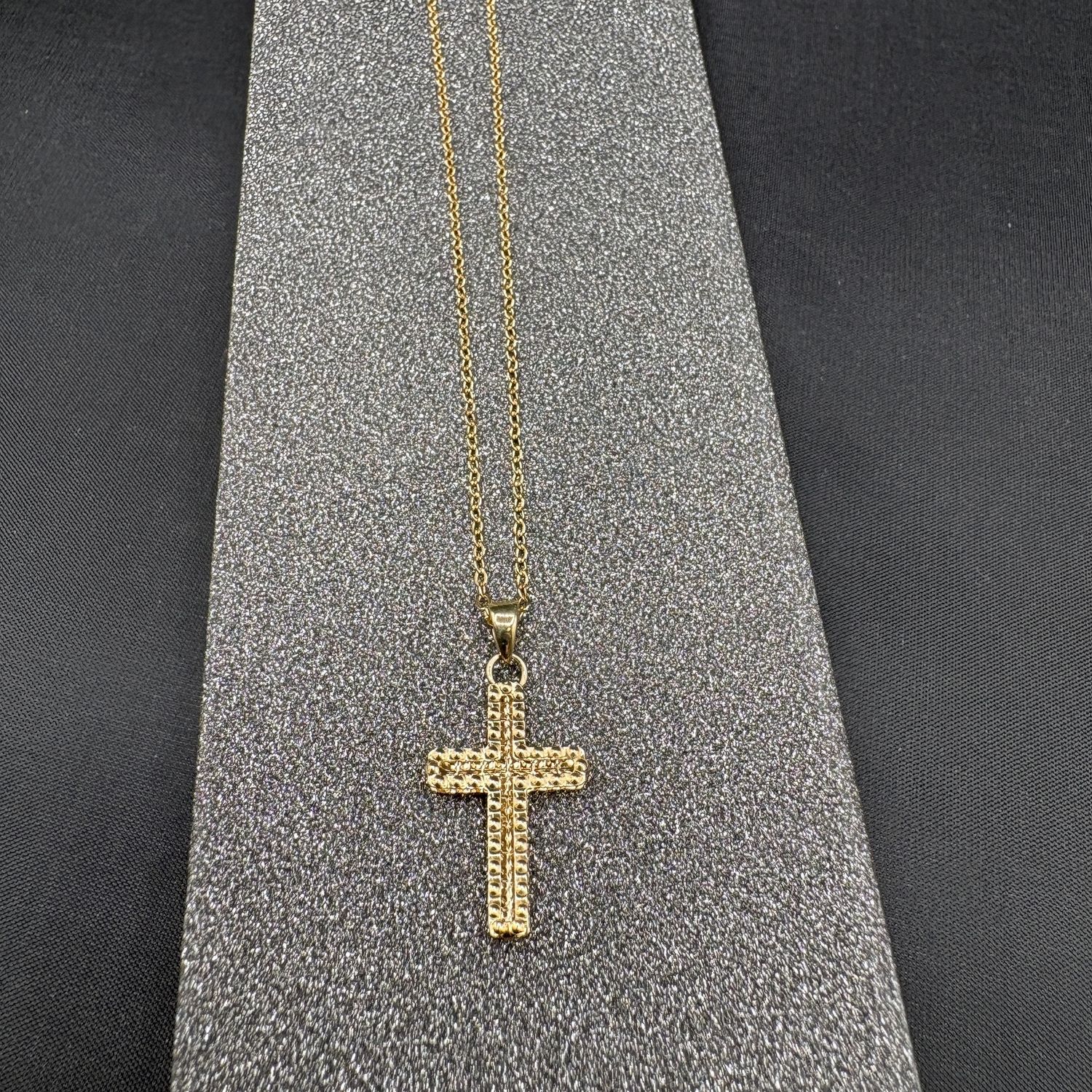 GOLD FILLED CROSS WITH ROLO CHAIN 18"