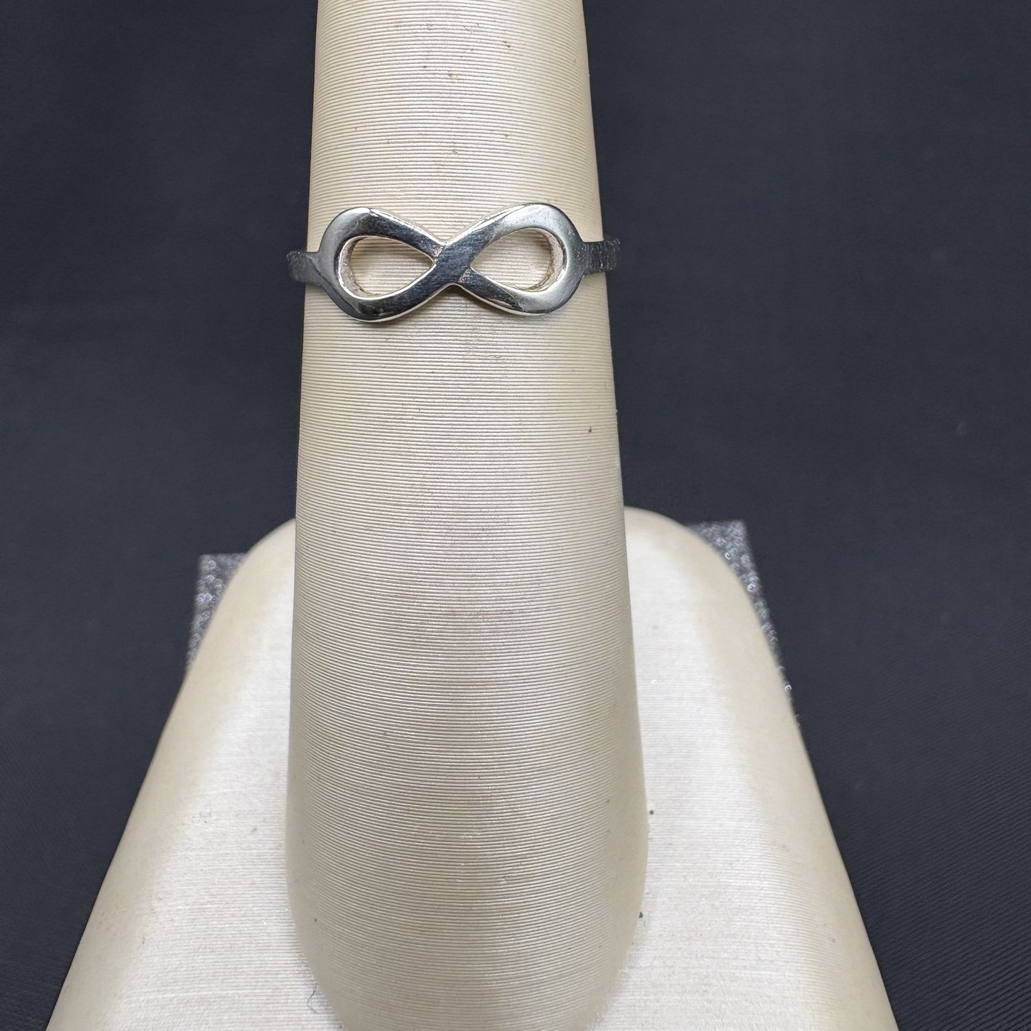 STERLING INFINITY RING SIZE 4.75