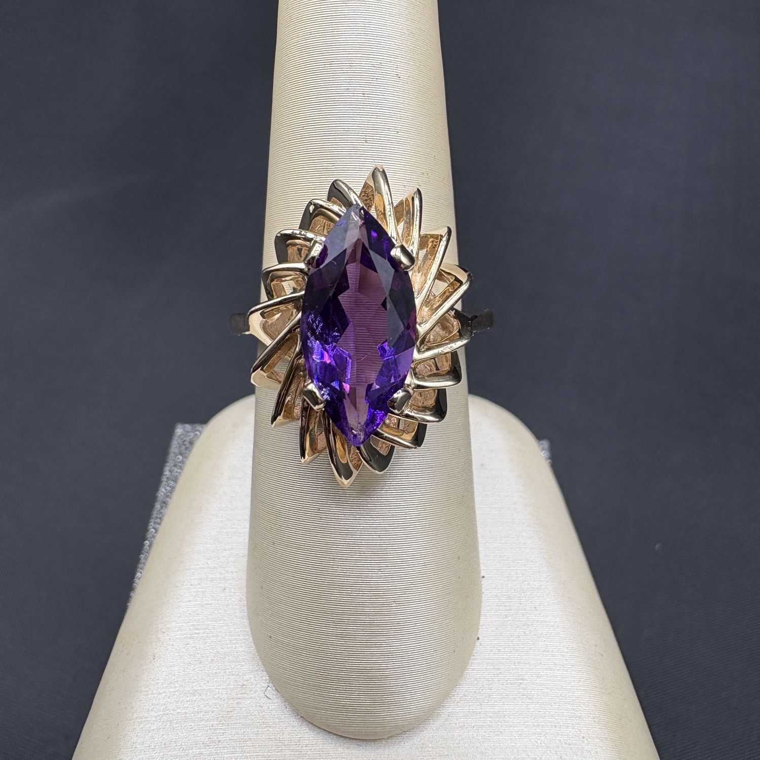 14K UNIQUE MARQUIS AMETHYST RING SIZE 6.25