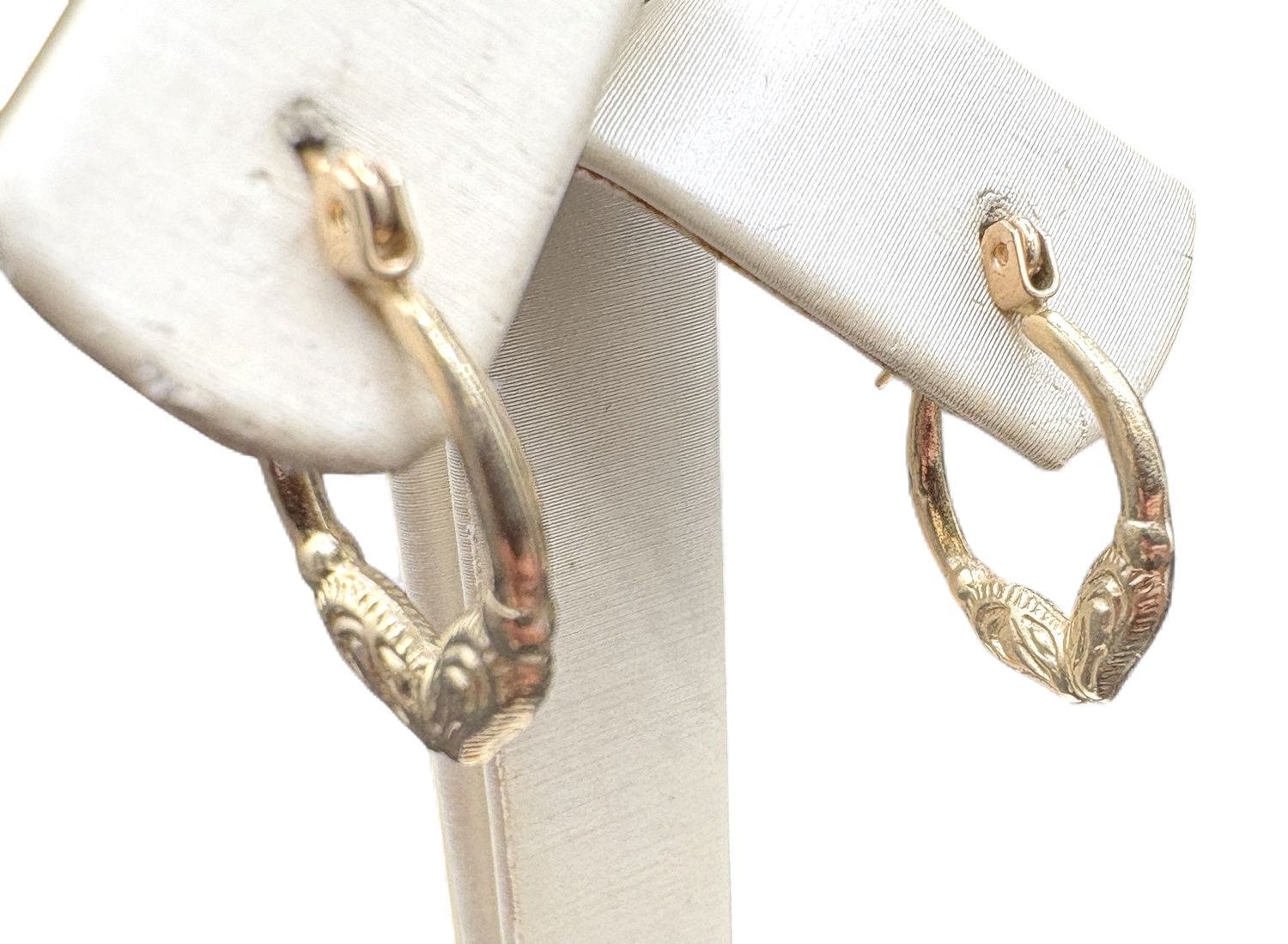14K RAM HEAD HOOP EARRING