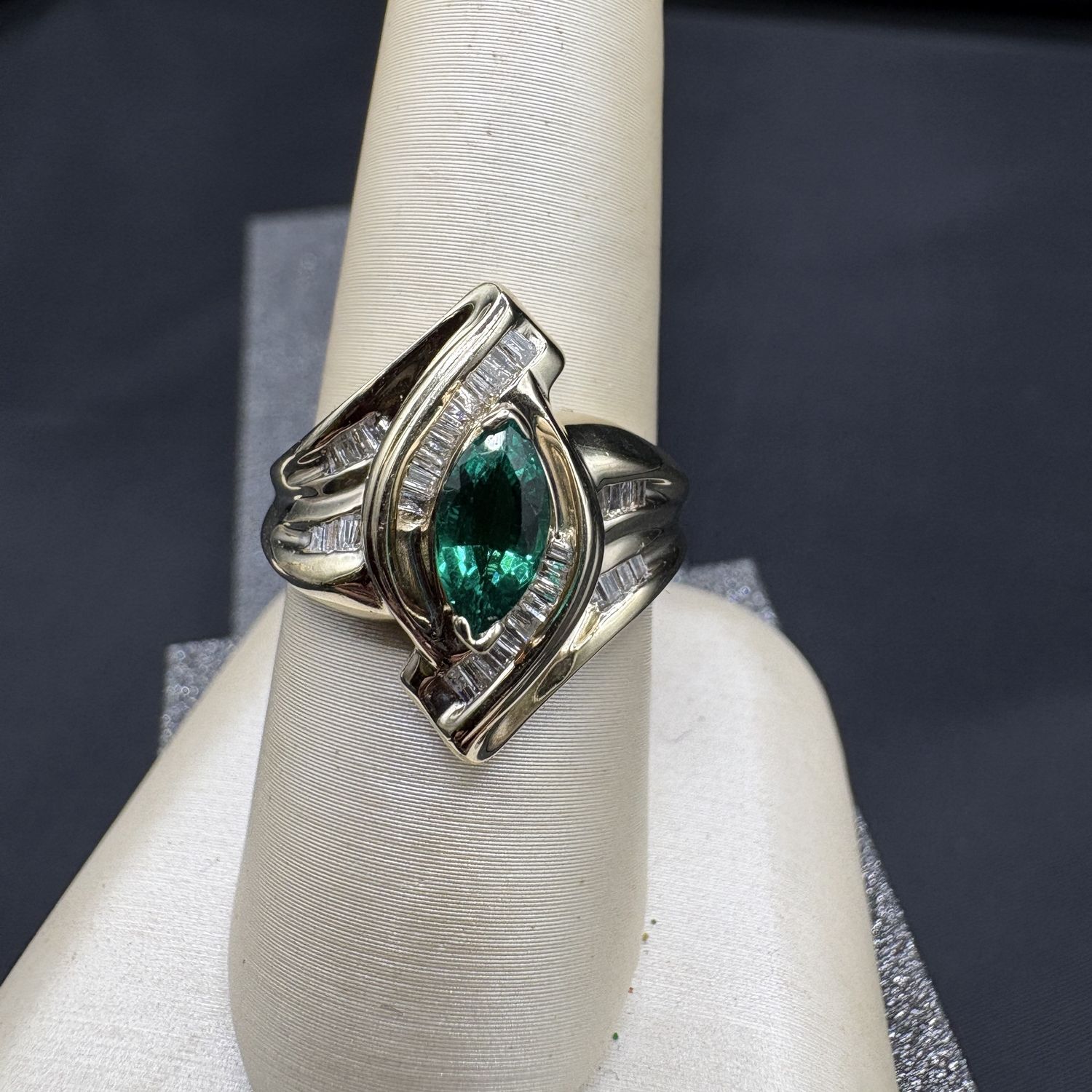 10K EMERALD &amp; DIAMOND MARQUIS BYPASS RING SIZE 7
