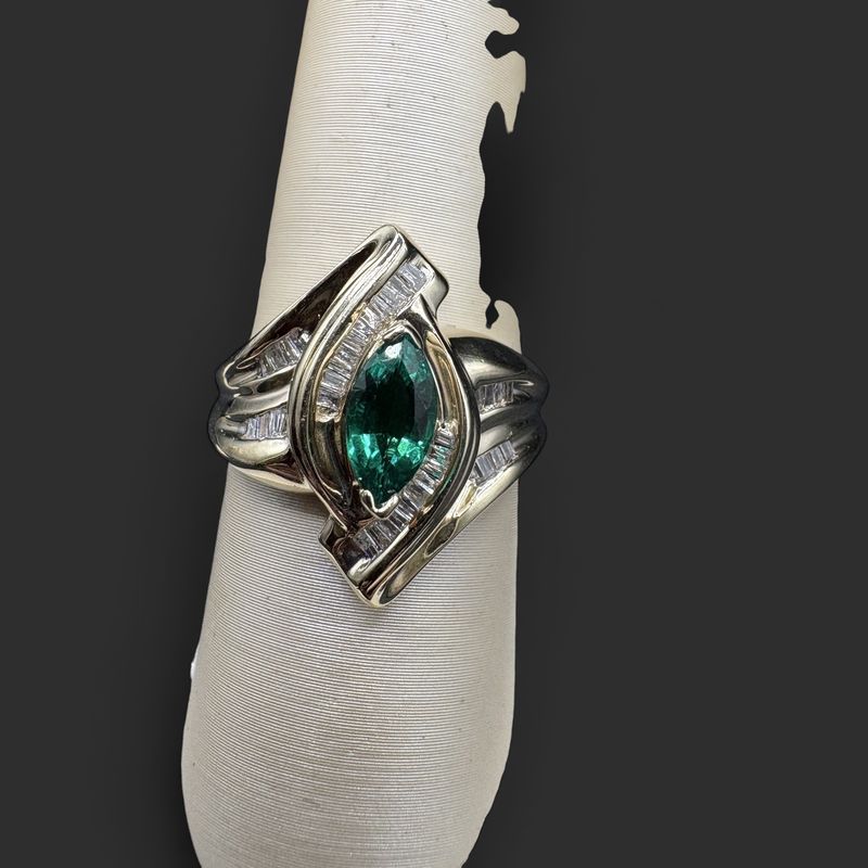 10K EMERALD &amp; DIAMOND MARQUIS BYPASS RING SIZE 7