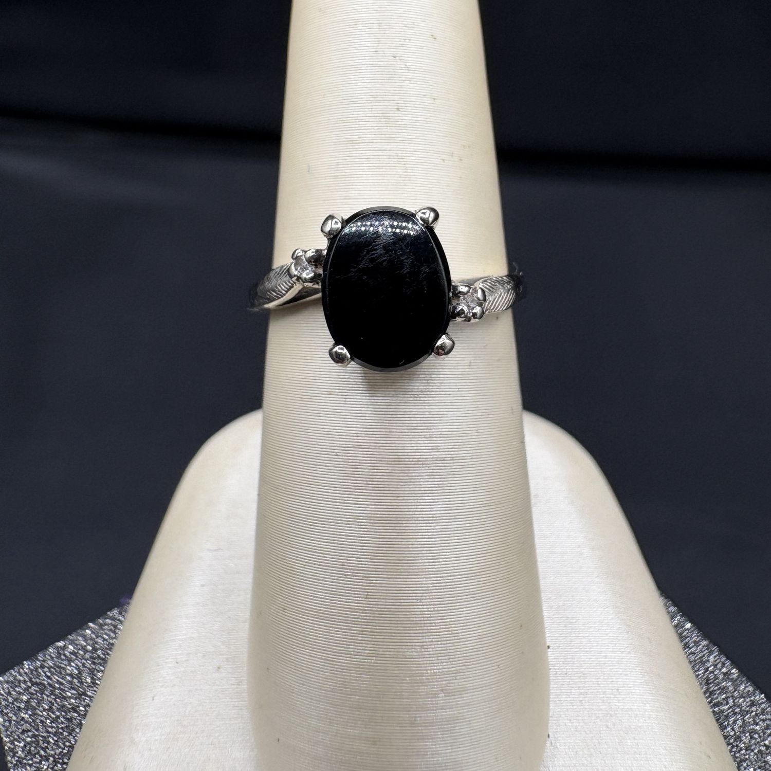 10K BLACK ONYX &amp; DIAMOND BYPASS RING SIZE 6