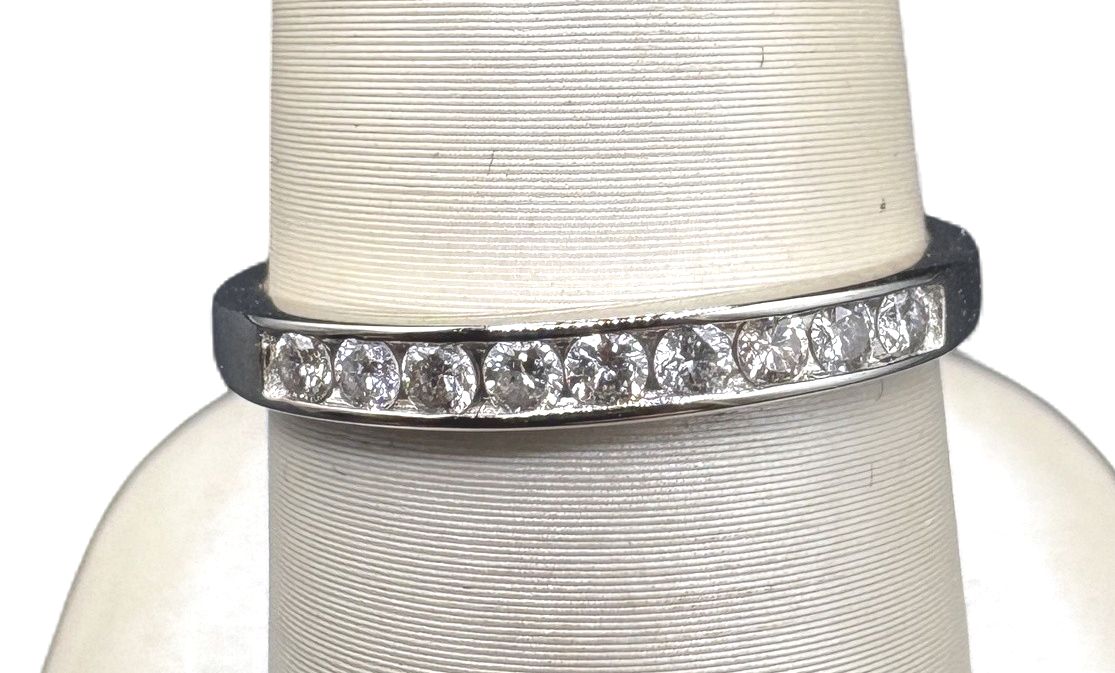 14K DIAMOND ANNIVERSARY BAND SIZE 6.75