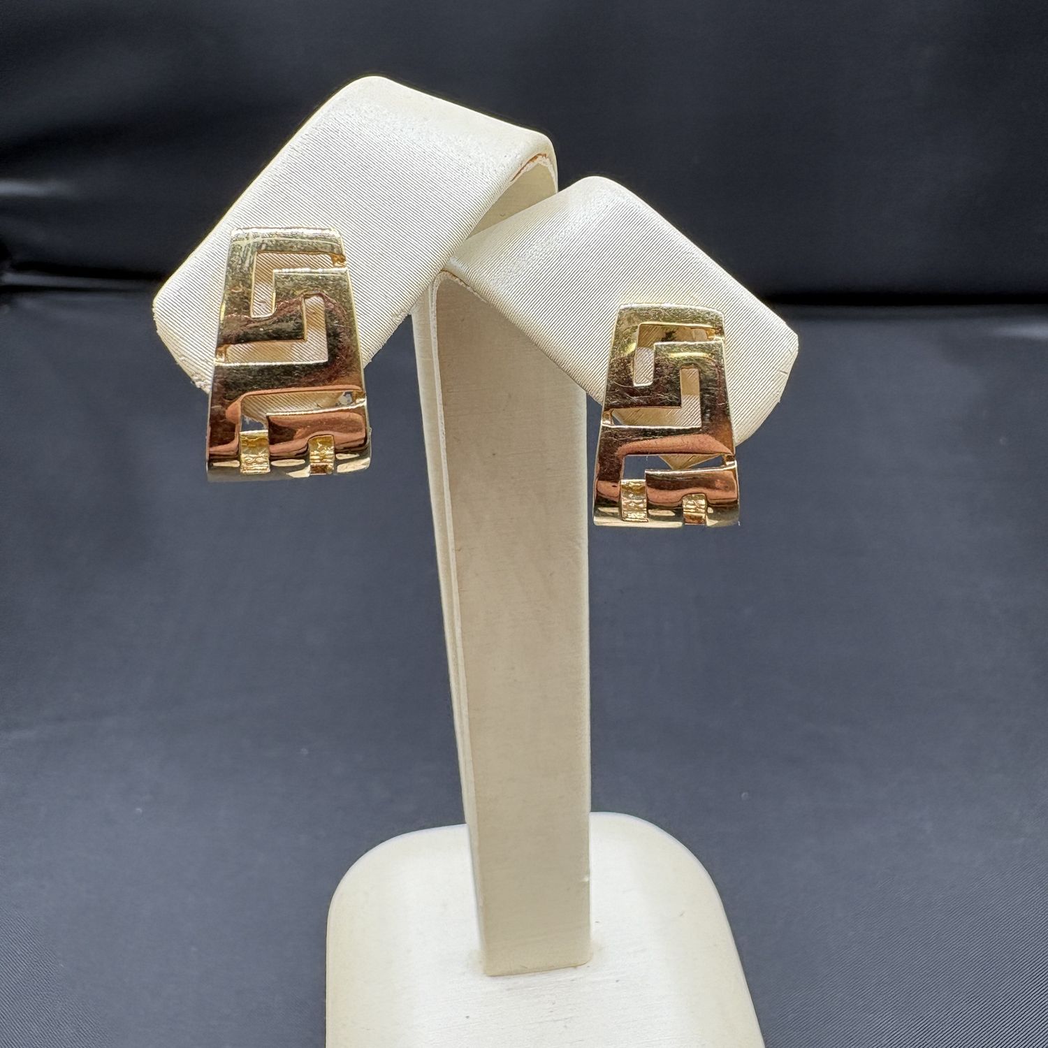 14K GREEK KEY J-HOOP EARRING