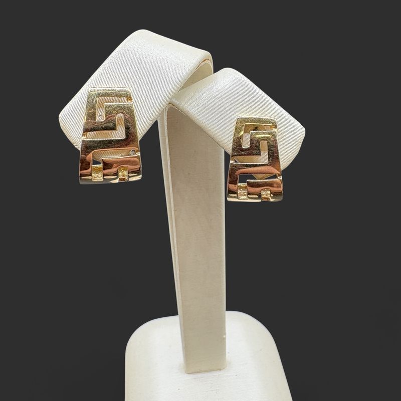 14K GREEK KEY J-HOOP EARRING