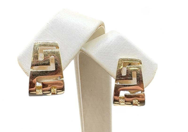 14K GREEK KEY J-HOOP EARRING