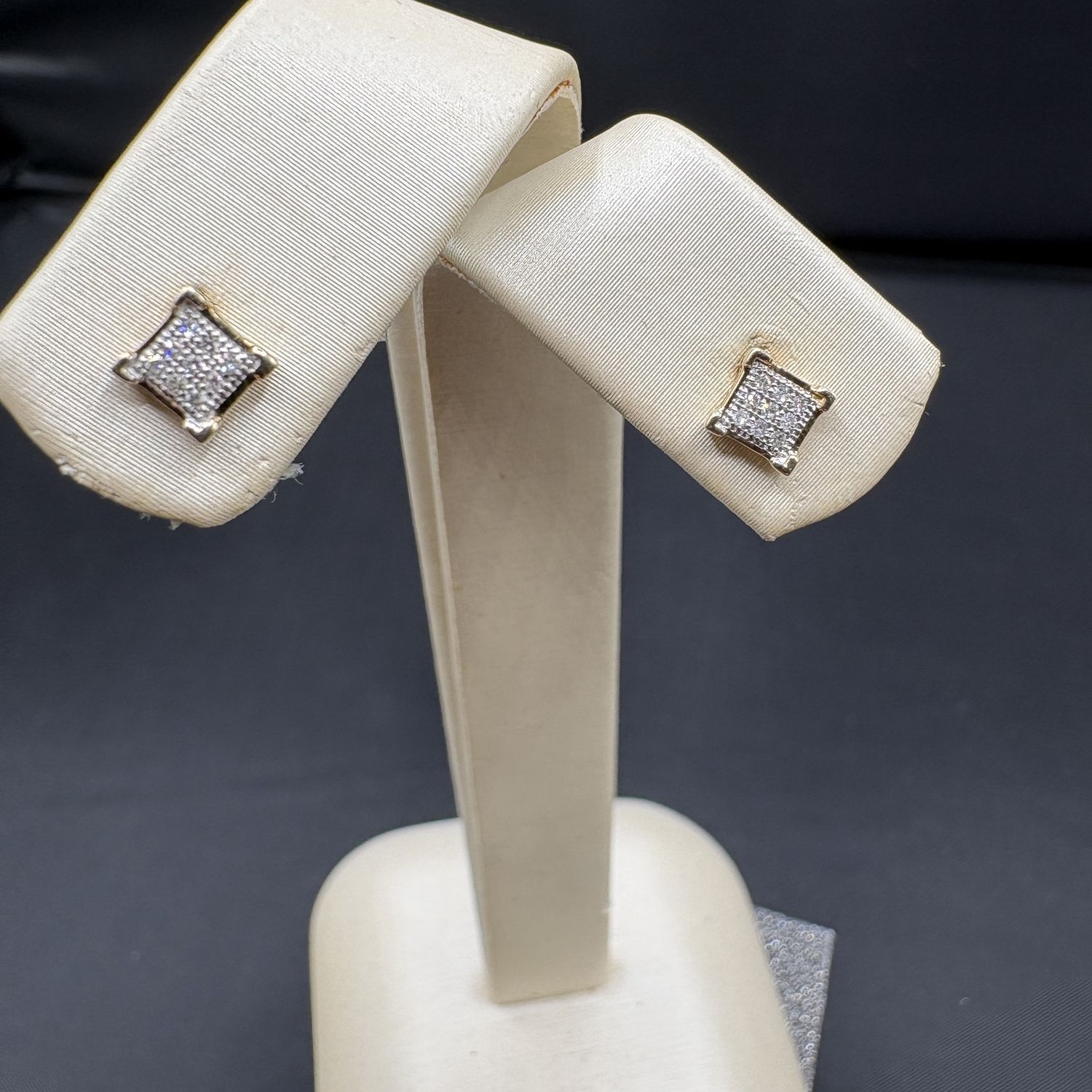 10K SQUARE PAVE DIAMOND EARRING