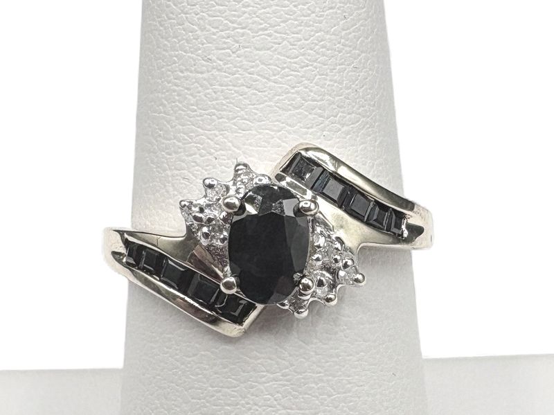10K OVAL SAPPHIRE &amp; DIAMOND BYPASS RING SIZE 7