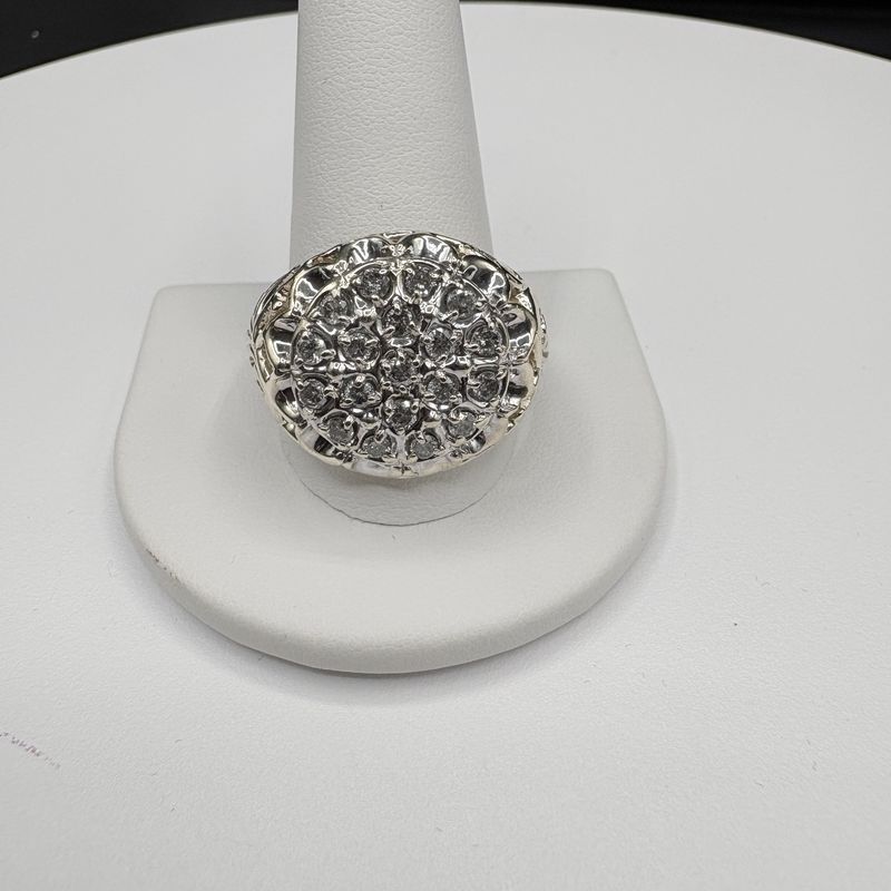 10K MEN'S DIAMOND RING SIZE 14
