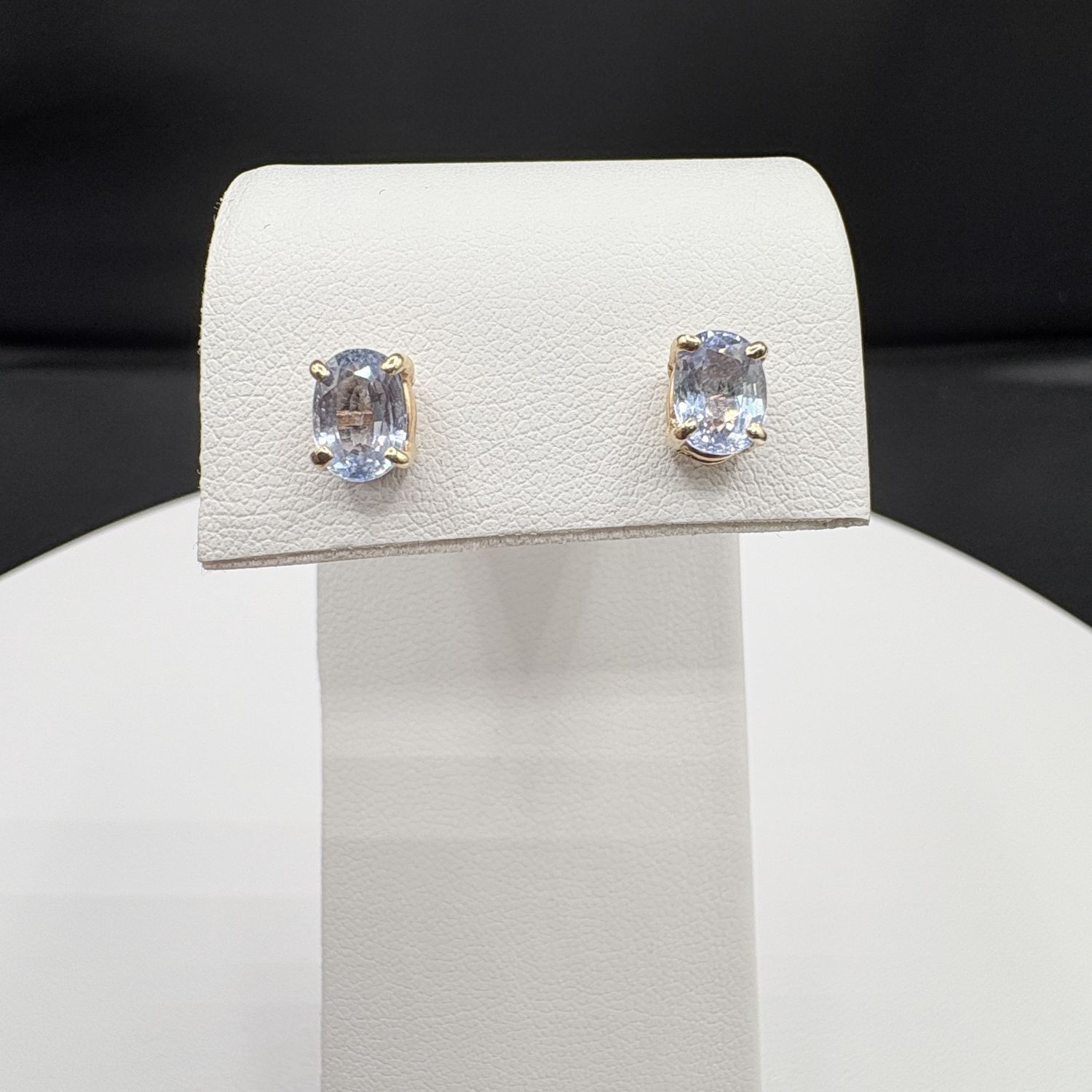 14K OVAL TANZANITE STUD EARRING