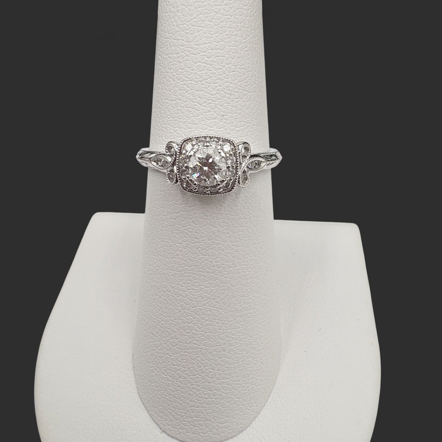 14K DIAMOND ENGAGEMENT RING SIZE 6.25