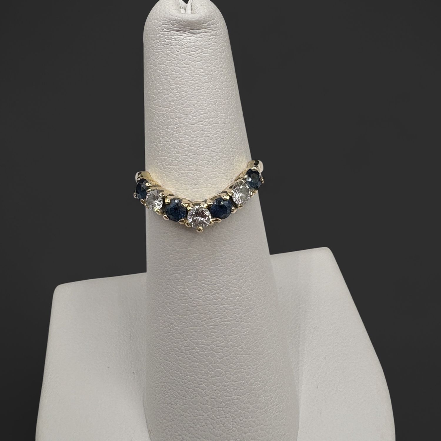 10K CURVED DIAMOND &amp; SAPPHIRE WEDDING BAND SIZE 5