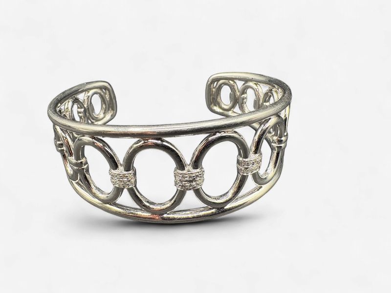 STERLING BANGLE WITH CZ