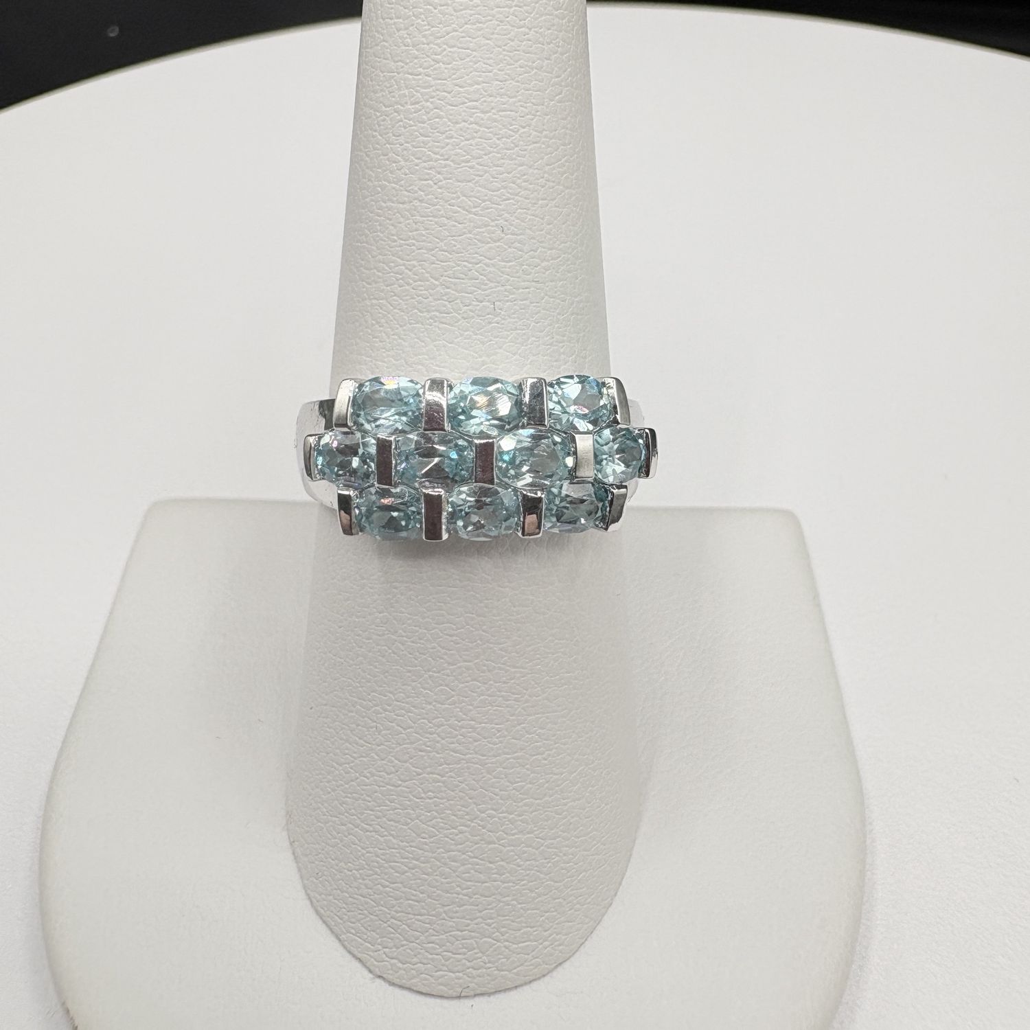 STERLING BLUE TOPAZ RING SIZE 8