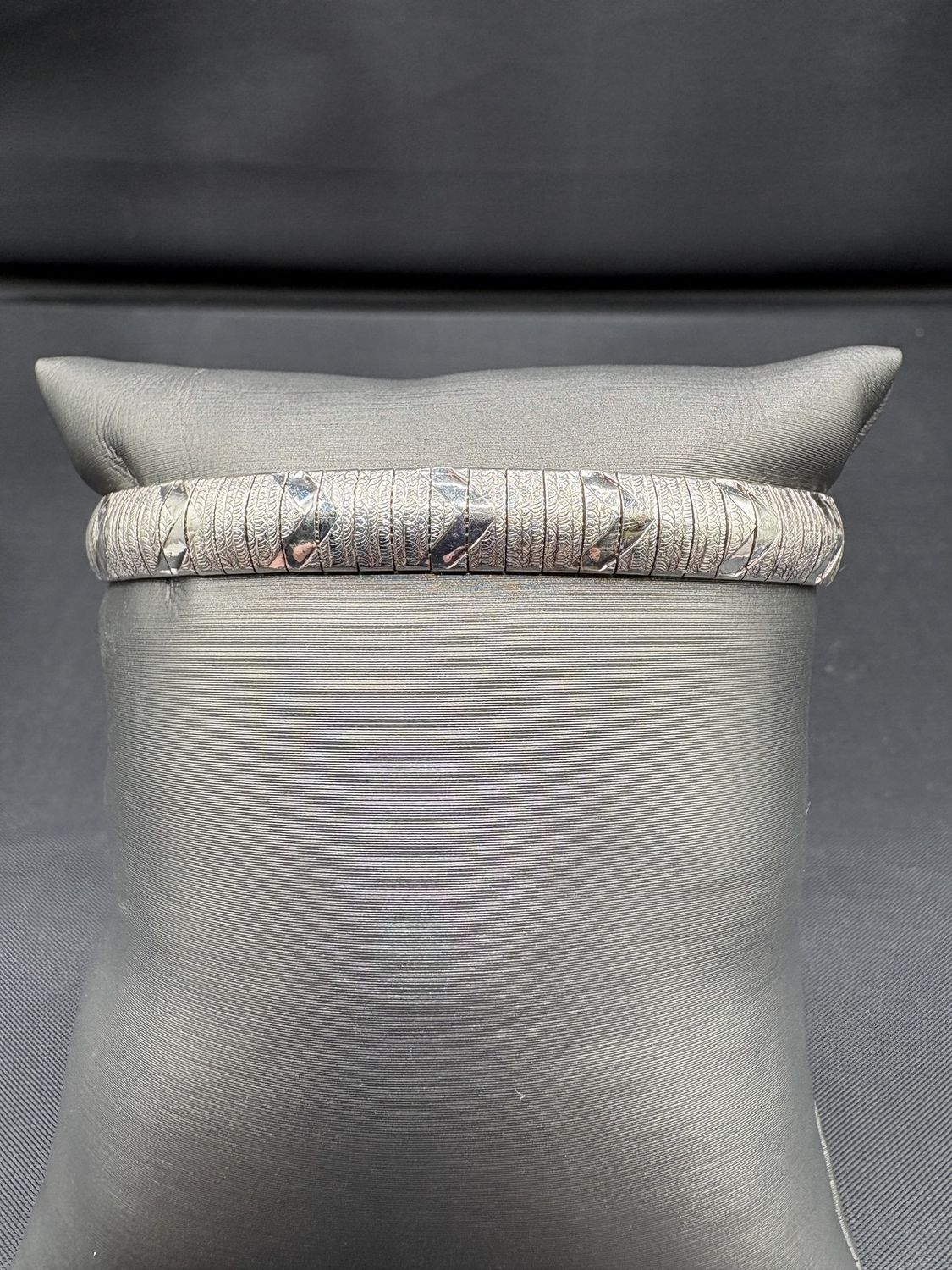 STERLING FLEX ETCHED BANGLE