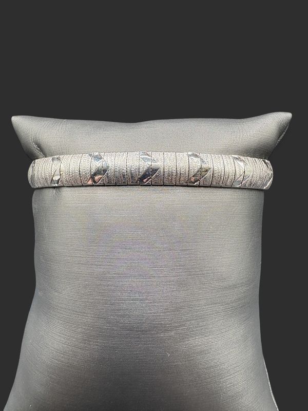STERLING FLEX ETCHED BANGLE