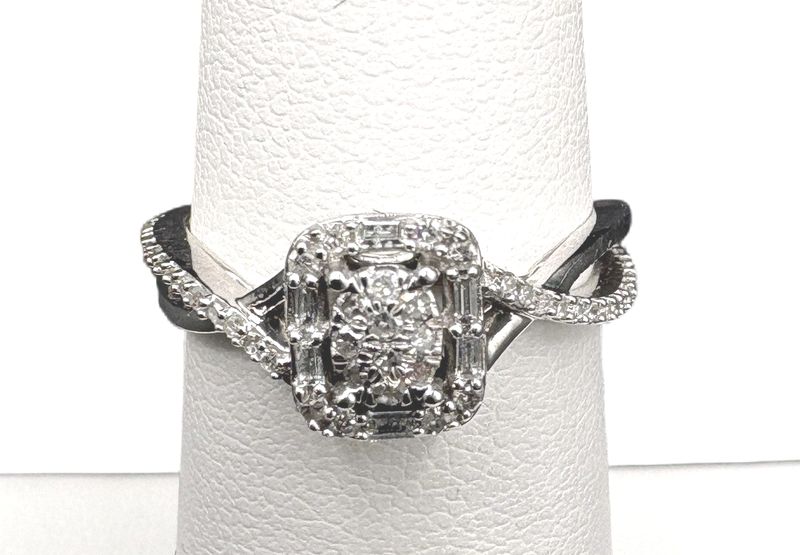 14K TWISTED CLUSTER DIAMOND ENGAGEMENT/WHITE GOLD  RING SIZE 5