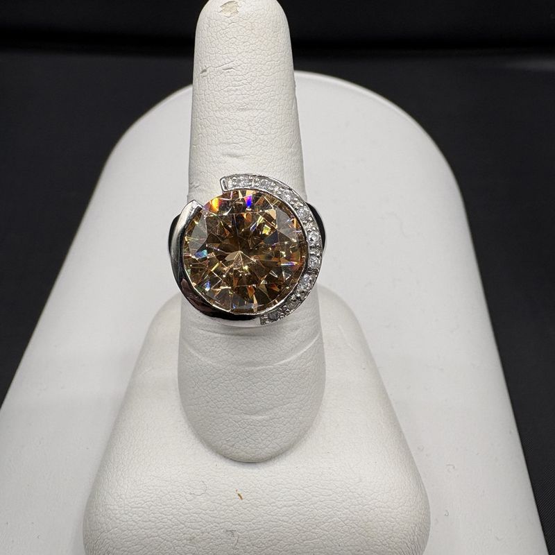 STERLING ORANGE AND CZ RING SIZE 8