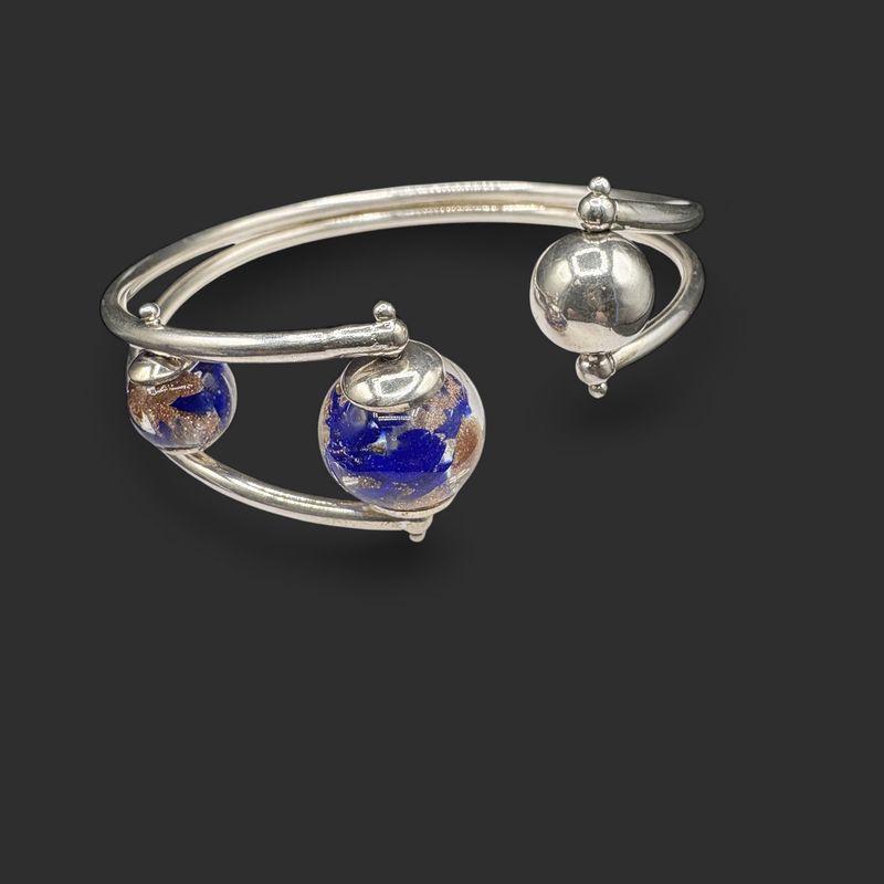 STERLING BANGLE BRACELET WITH GLASS BALL