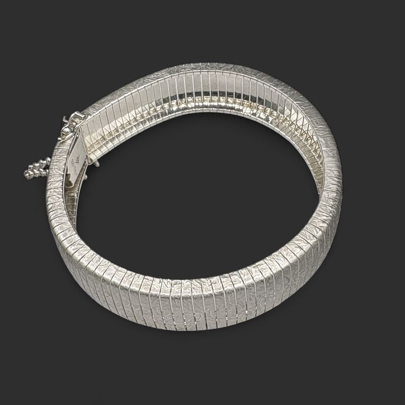 STERLING SILPADA FLEX BANGLE