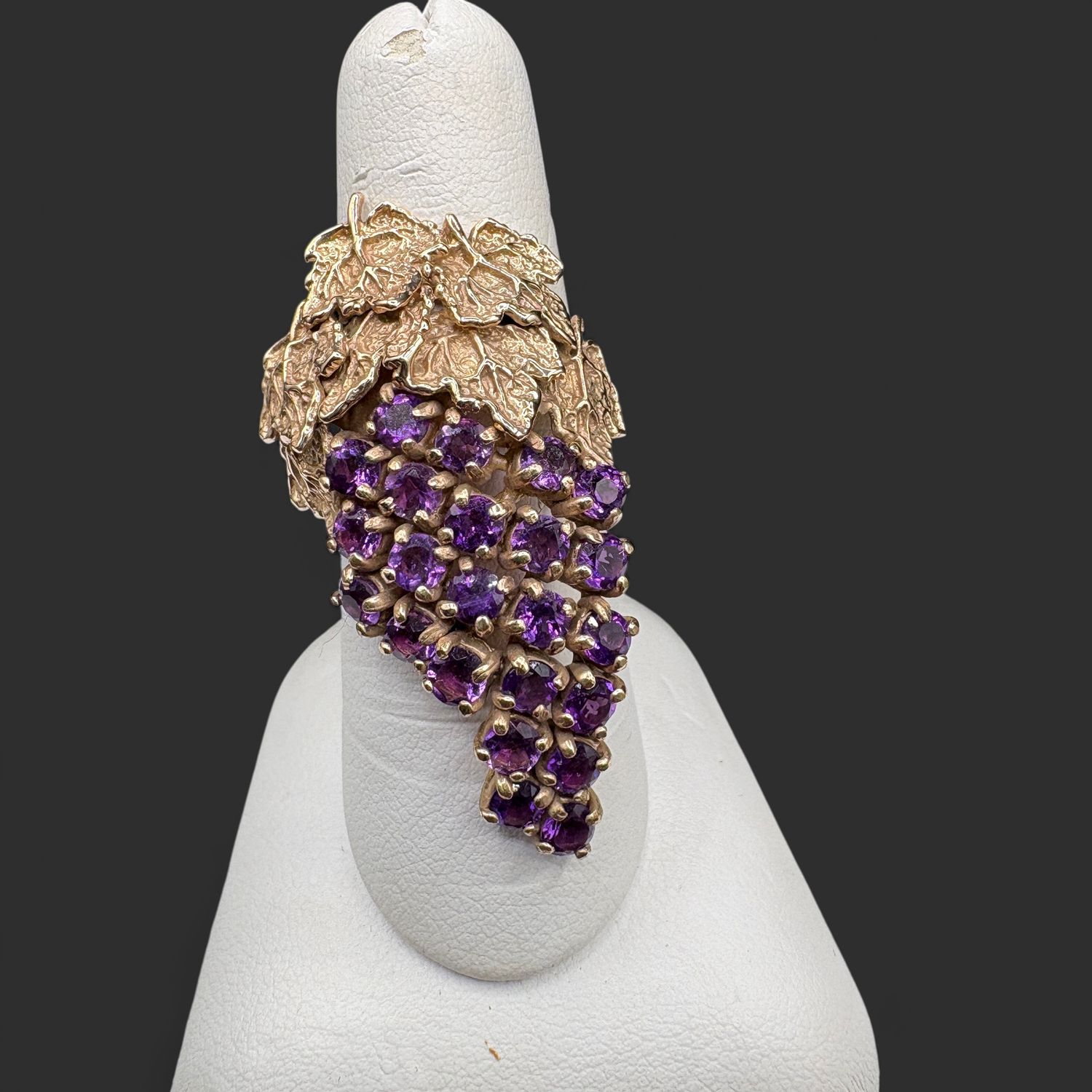 14K VINTAGE AMETHYST GRAPE CLUSTER RING SIZE 8.5