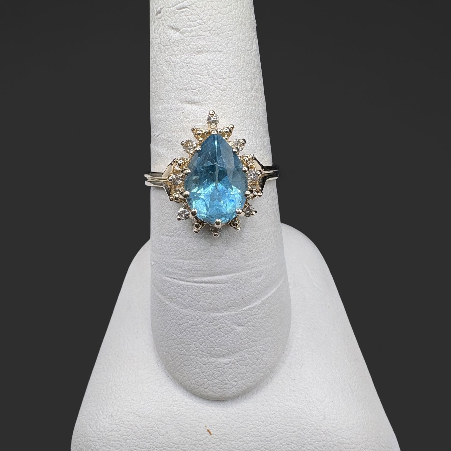 14K SWISS BLUE TOPAZ WITH DIAMOND HALO RING SIZE 7.25